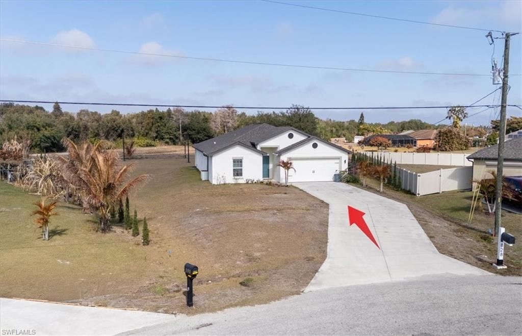 828 Youngreen Dr, Fort Myers, FL 33913 Photo