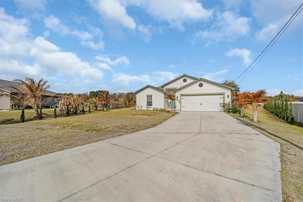 828 Youngreen Dr, Fort Myers, FL 33913 Photo