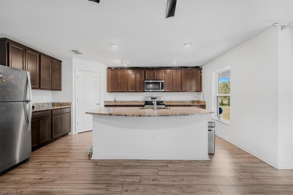 828 Youngreen Dr, Fort Myers, FL 33913 Photo