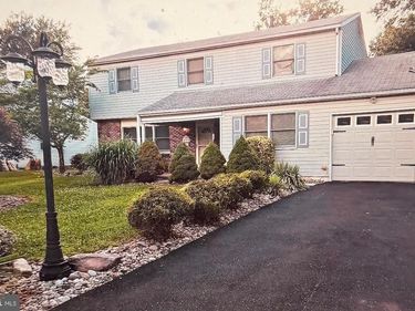 854 PHILLIPS ROAD, WARMINSTER, PA 18974