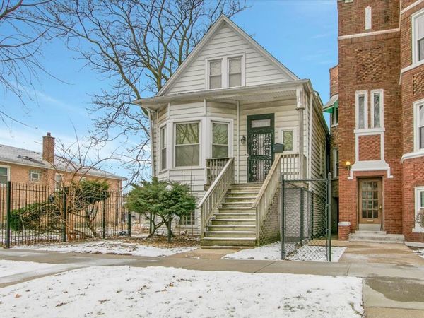 9232 S Essex Avenue, Chicago, IL 60617