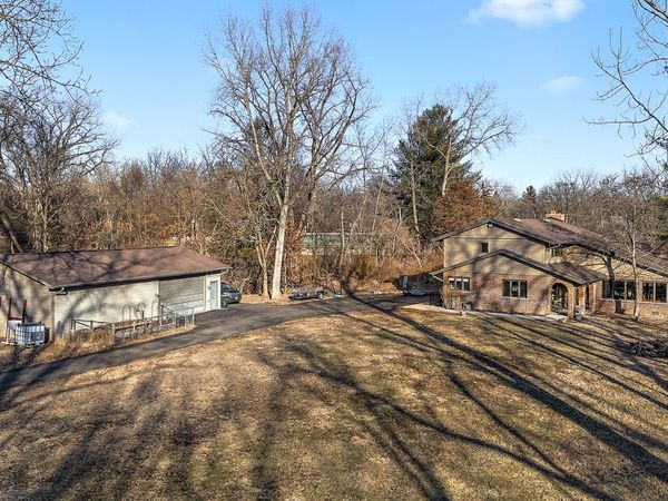 5405 Deerfield Drive, Morris, IL 60450