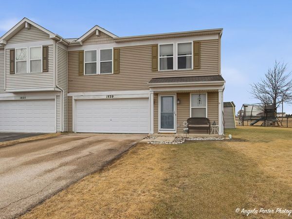 1829 Leatherleaf Trail, Hebron, IL 60034