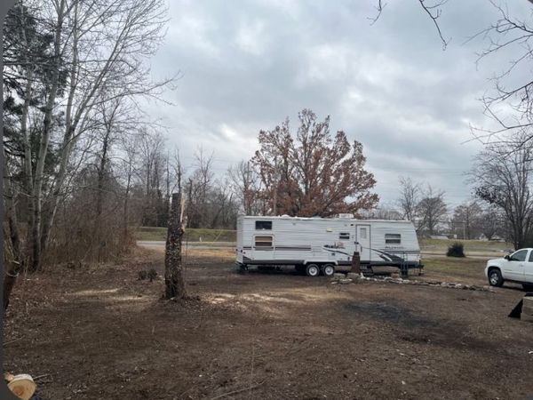 225 E Washington Street, Carrier Mills, IL 62917