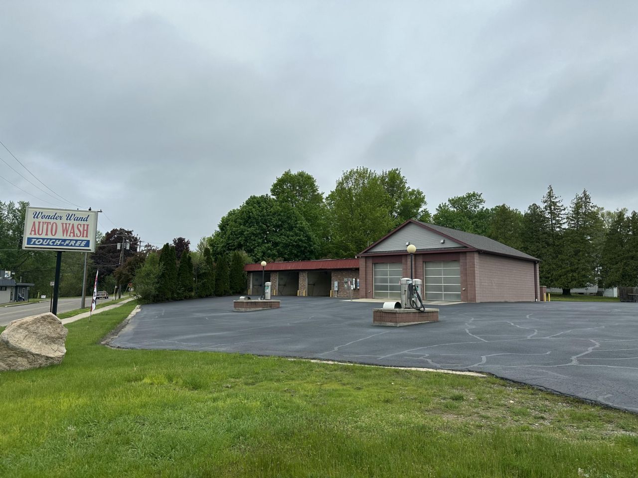 110 E High Street, Belding, MI 48809 Main Photo