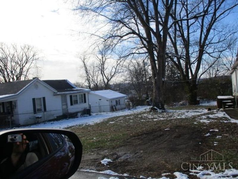 1823 Pater Avenue, Fairfield Twp, OH 45015 Photo 3