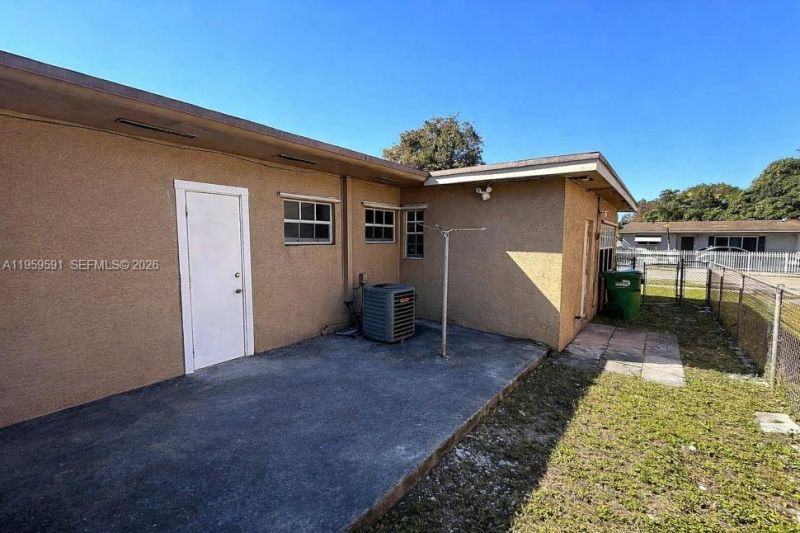 14407 NE 5th Ave, Unit 14407, Miami, FL 33161 Photo