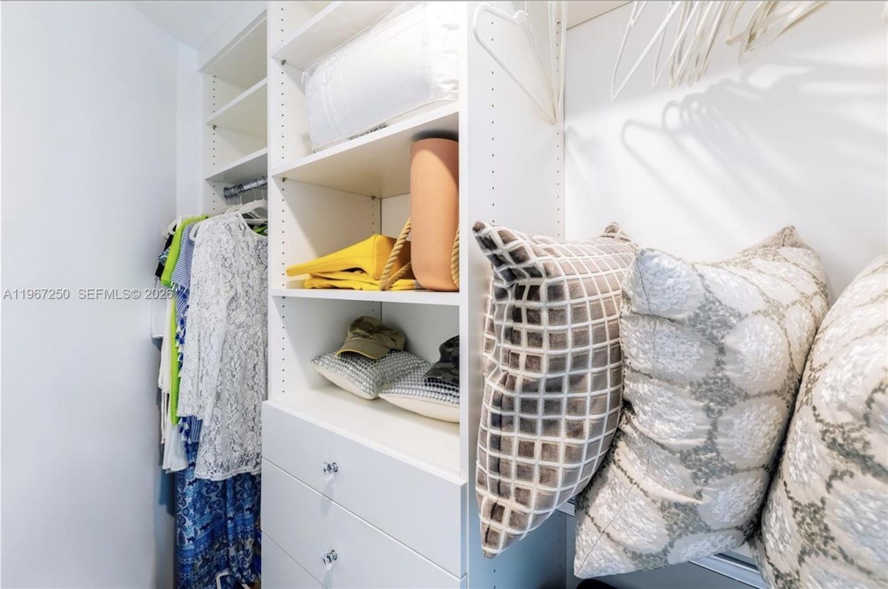 18101 Collins Ave , Unit 4802, Sunny Isles Beach, FL 33160 Photo