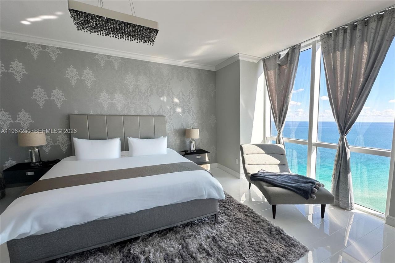 18101 Collins Ave , Unit 4802, Sunny Isles Beach, FL 33160 Photo