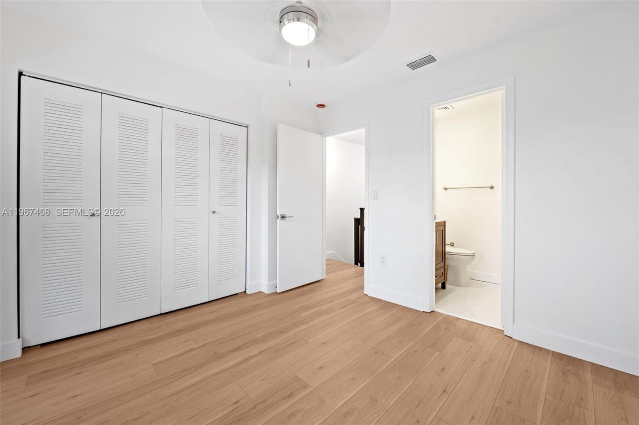 5750 Turin St , Unit 203, Coral Gables, FL 33146 Photo