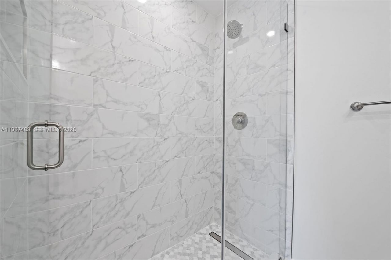 5750 Turin St , Unit 203, Coral Gables, FL 33146 Photo