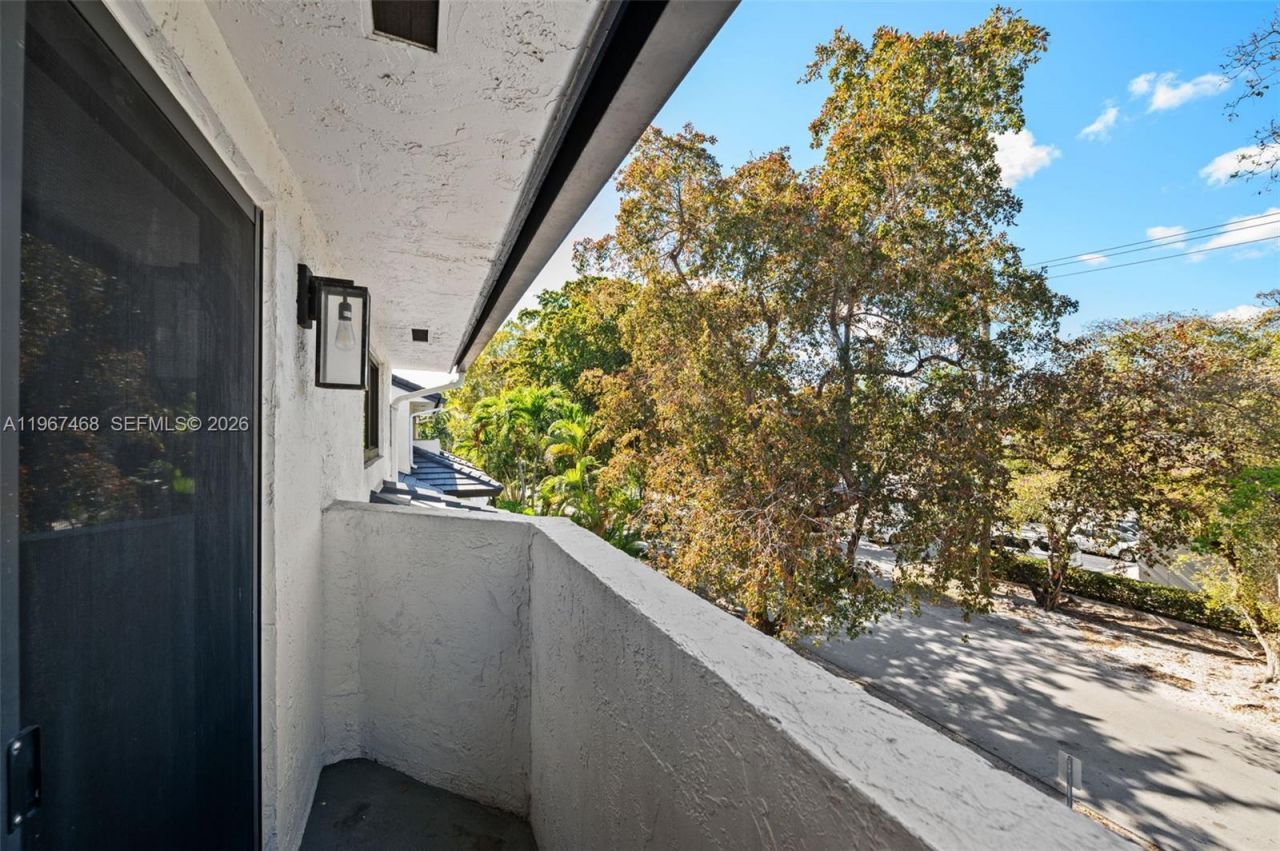 5750 Turin St , Unit 203, Coral Gables, FL 33146 Photo