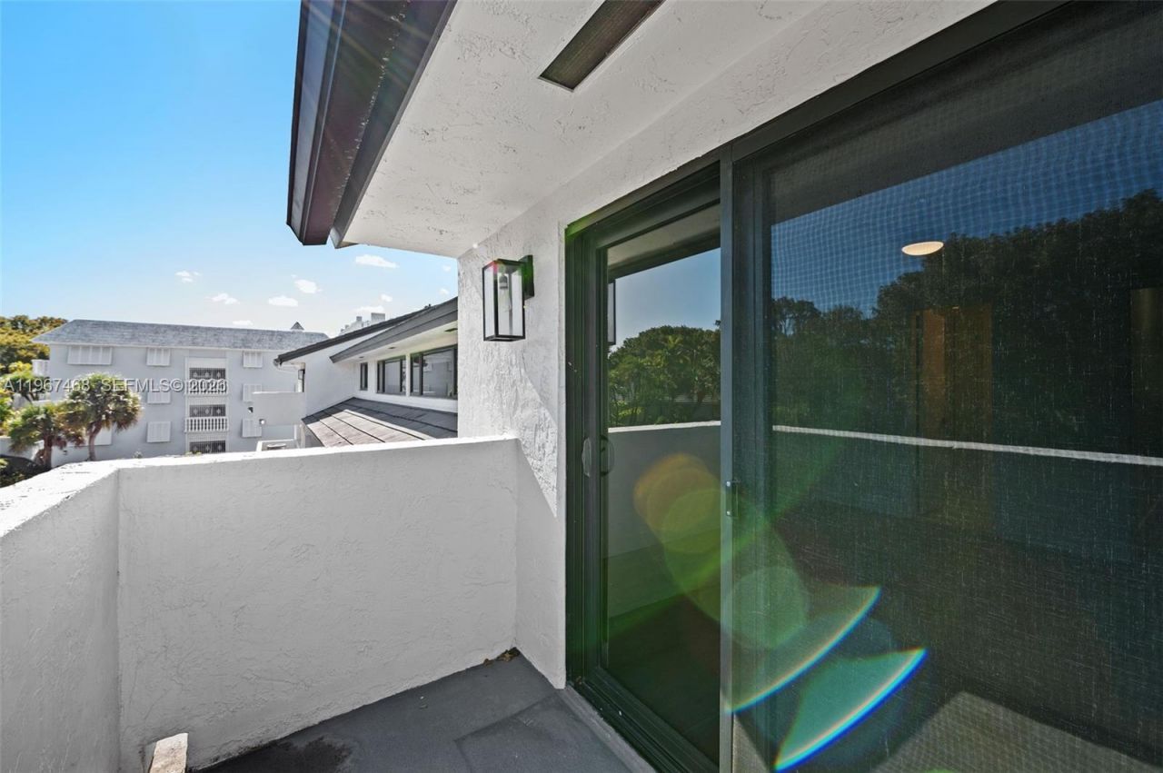 5750 Turin St , Unit 203, Coral Gables, FL 33146 Photo