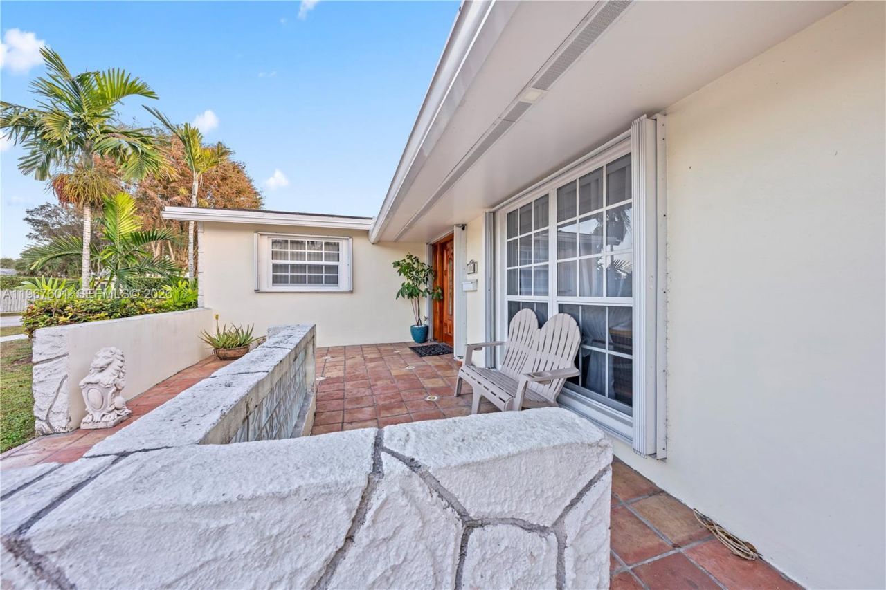 10330 SW 103 Court, Miami, FL 33176 Photo