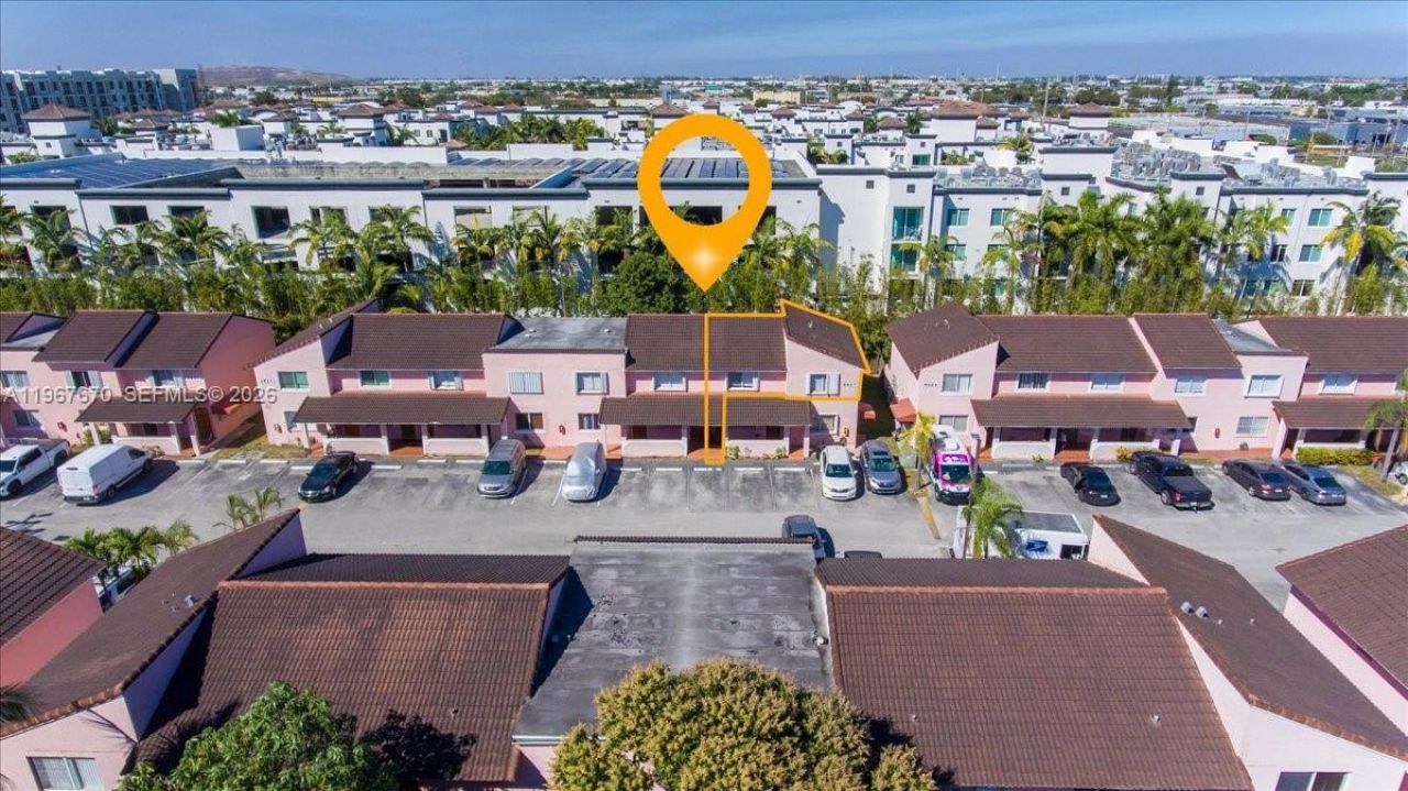 8027 Lake Dr , Unit 201, Doral, FL 33166 Photo