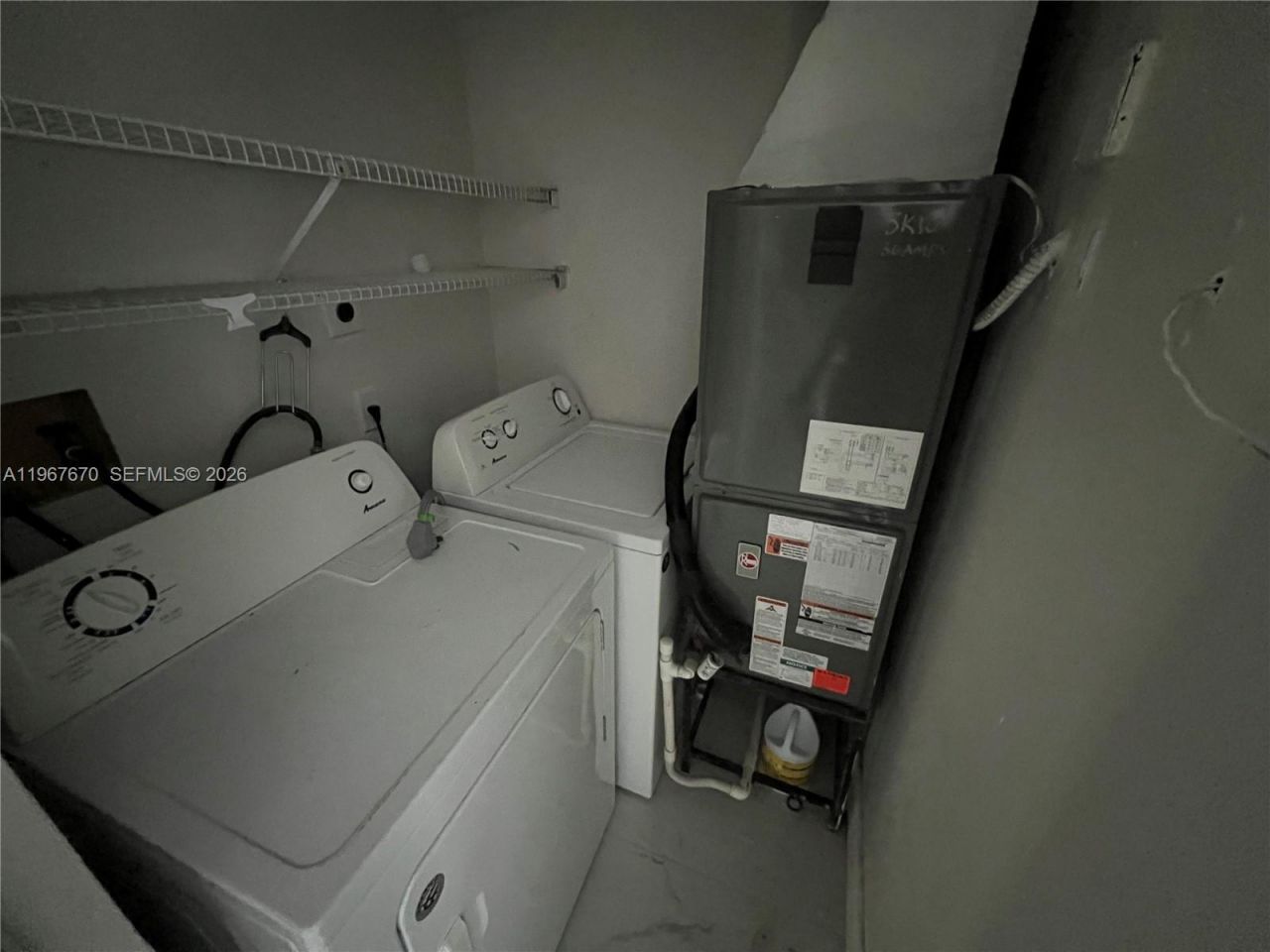 8027 Lake Dr , Unit 201, Doral, FL 33166 Photo