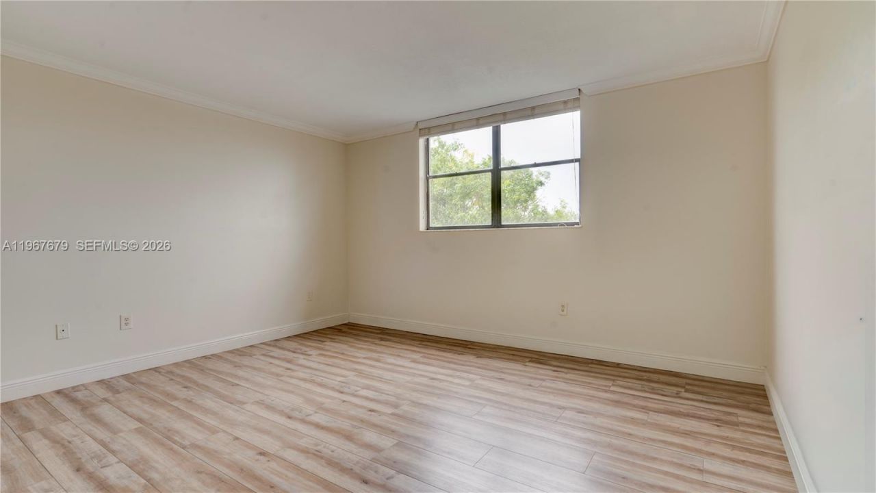 10155 NW 9th St Cir, Unit 4-401, Miami, FL 33172 Photo