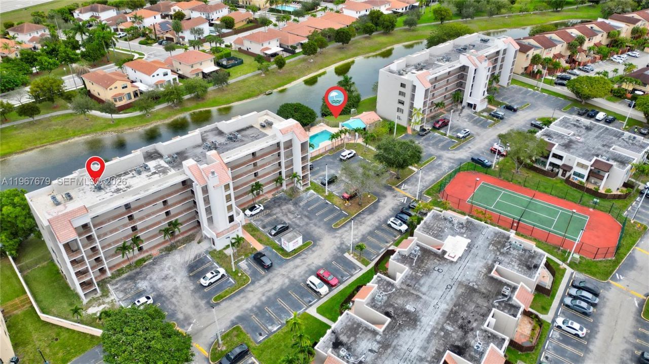 10155 NW 9th St Cir, Unit 4-401, Miami, FL 33172 Photo