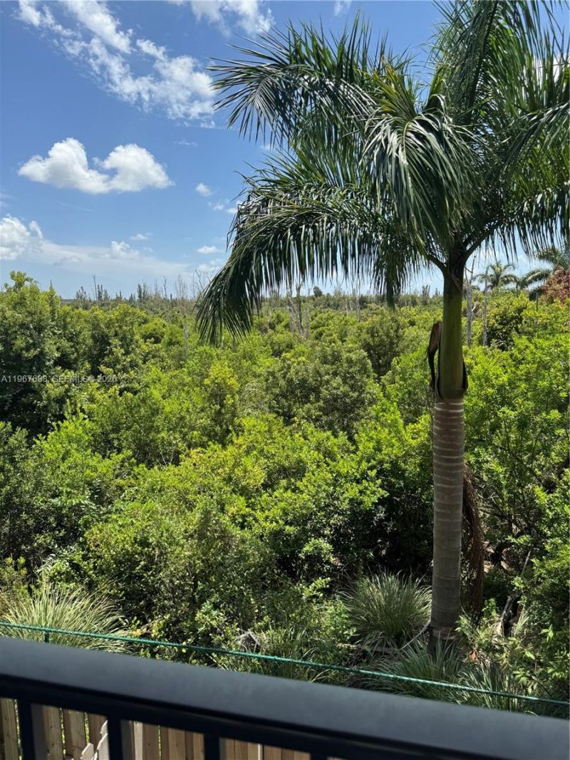 7925 NW 104th Ave , Unit 24, Doral, FL 33178 Photo