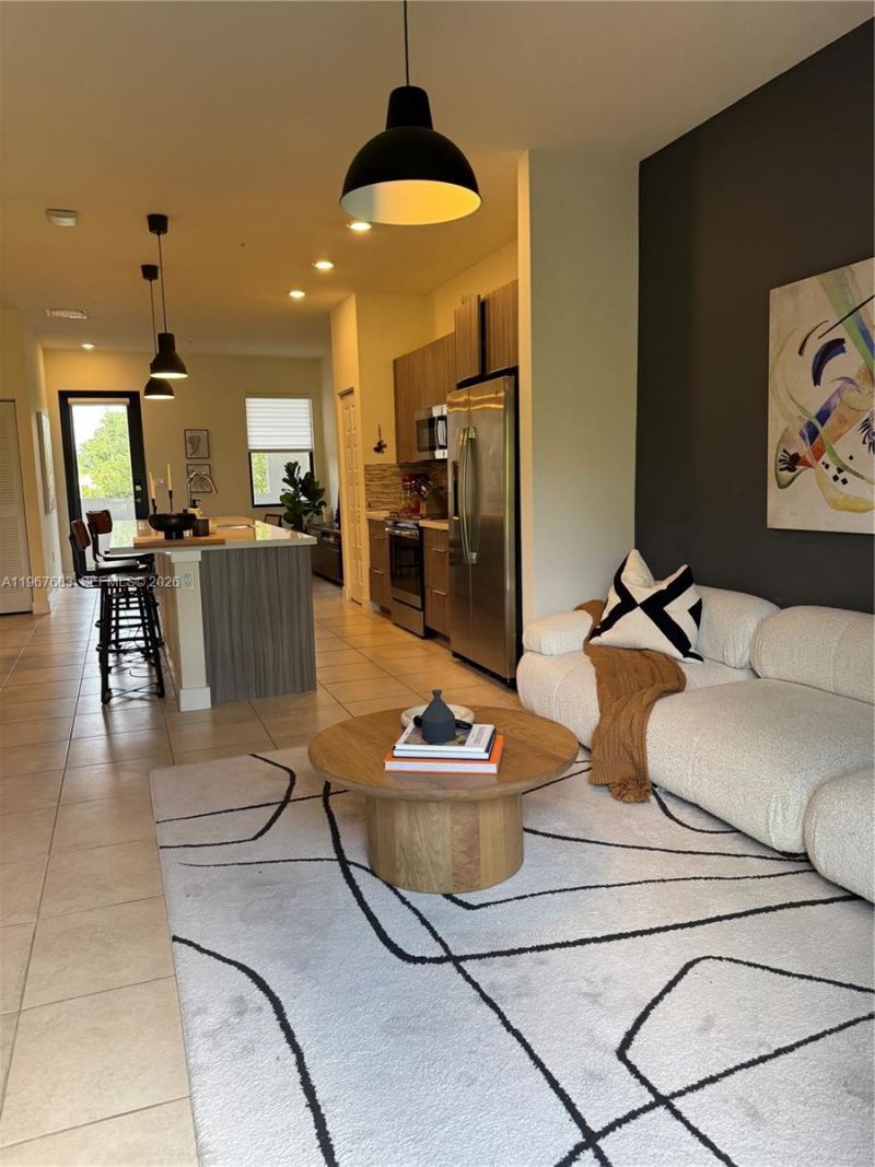 7925 NW 104th Ave , Unit 24, Doral, FL 33178 Photo