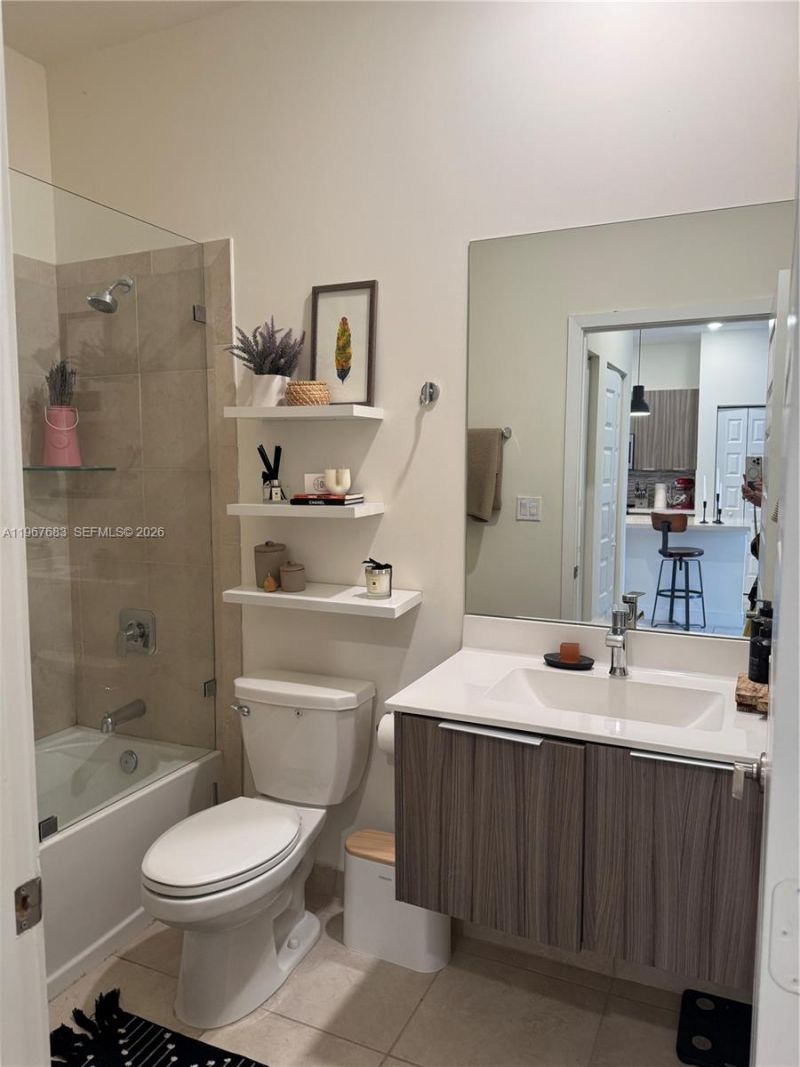 7925 NW 104th Ave , Unit 24, Doral, FL 33178 Photo