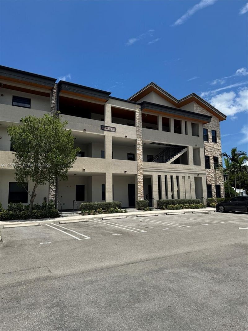 7925 NW 104th Ave , Unit 24, Doral, FL 33178 Photo