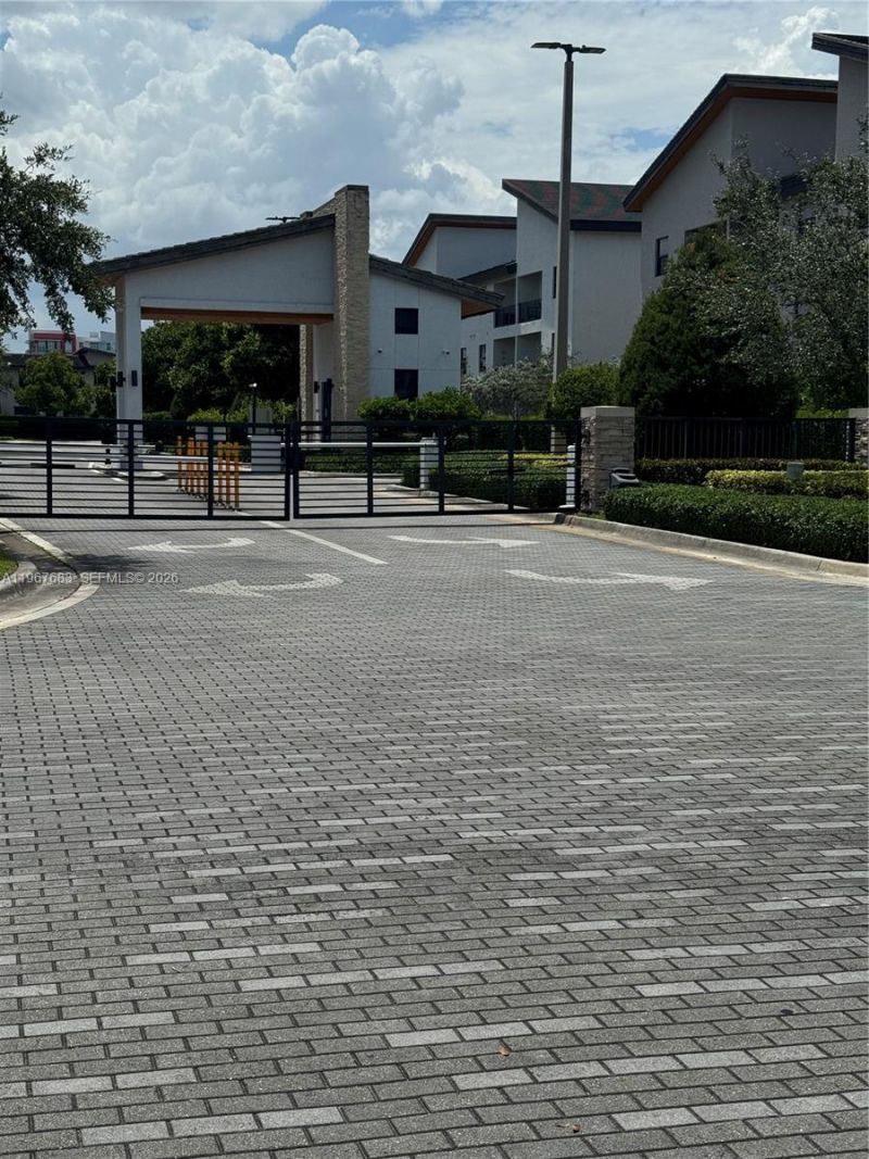 7925 NW 104th Ave , Unit 24, Doral, FL 33178 Photo