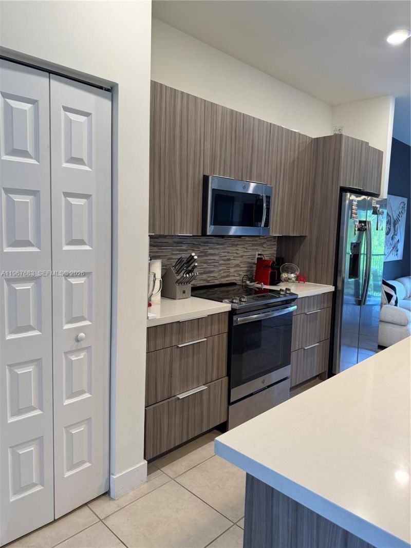 7925 NW 104th Ave , Unit 24, Doral, FL 33178 Photo