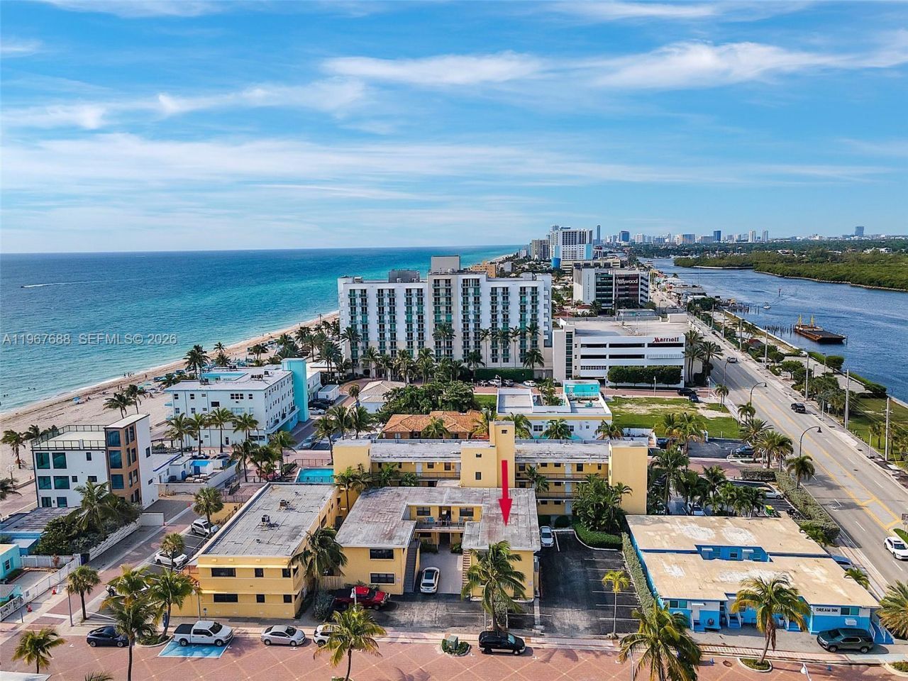 322 Harding St, Unit B202, Hollywood, FL 33019 Photo