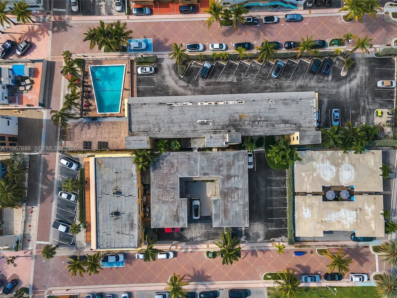 322 Harding St, Unit B202, Hollywood, FL 33019 Photo