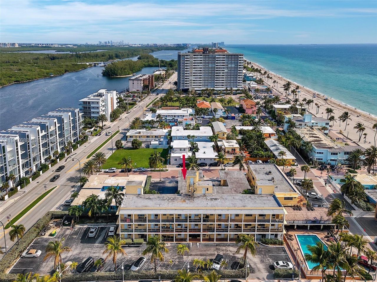 322 Harding St, Unit B202, Hollywood, FL 33019 Photo