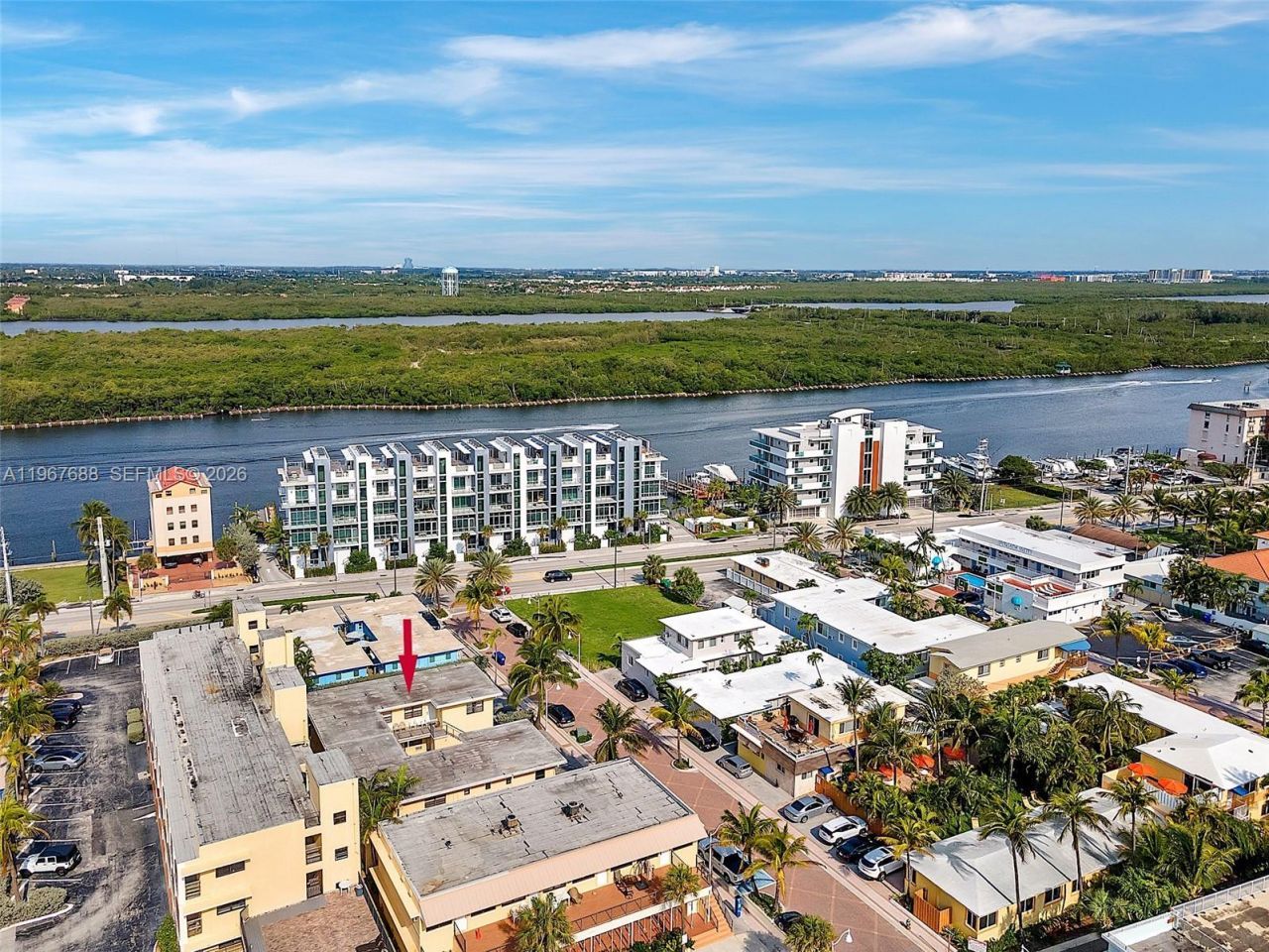 322 Harding St, Unit B202, Hollywood, FL 33019 Photo