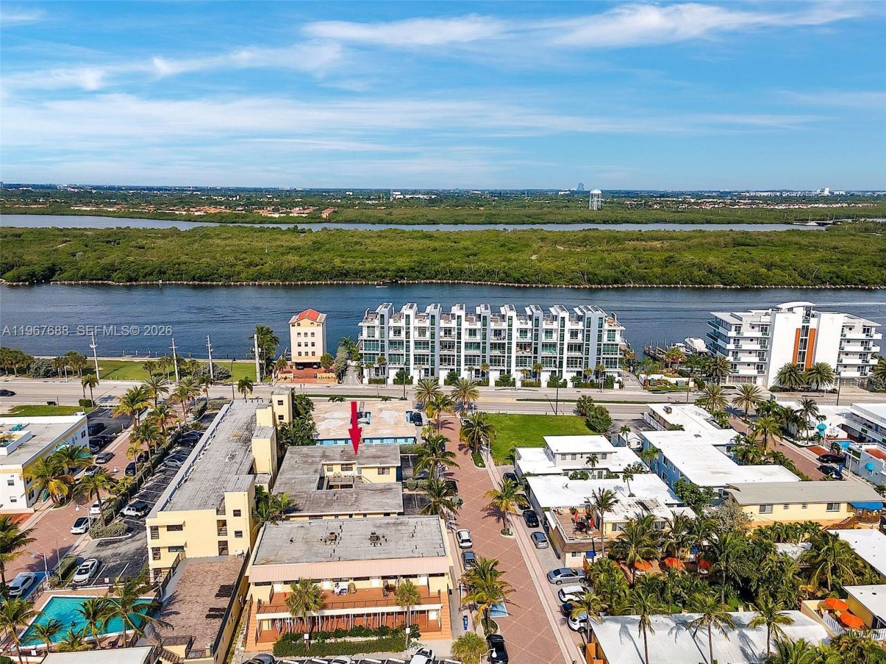 322 Harding St, Unit B202, Hollywood, FL 33019 Photo