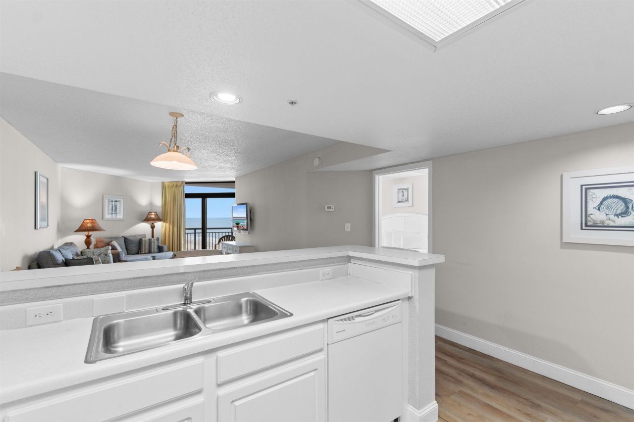 201 74th Ave. N  Photo 7