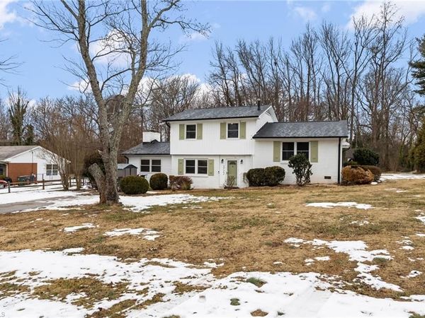 5722 Friendswood Drive, Greensboro, NC 27409