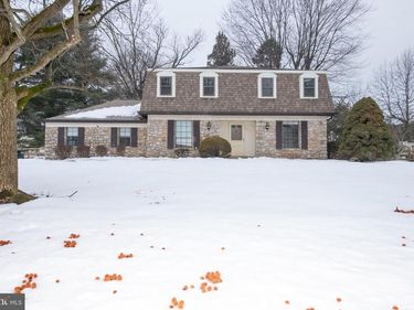 62 W PICKERING BEND, RICHBORO, PA 18954