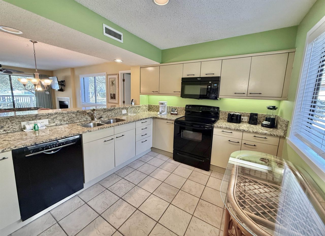 133 Hartland Dr.  Photo 13