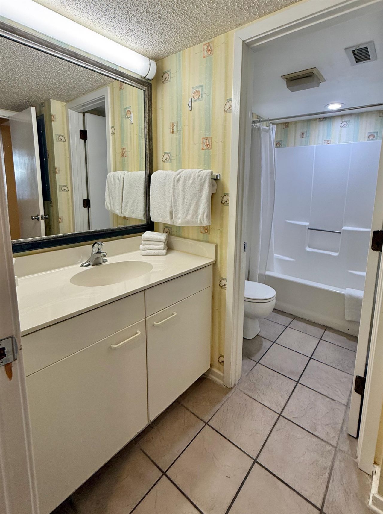 133 Hartland Dr.  Photo 45