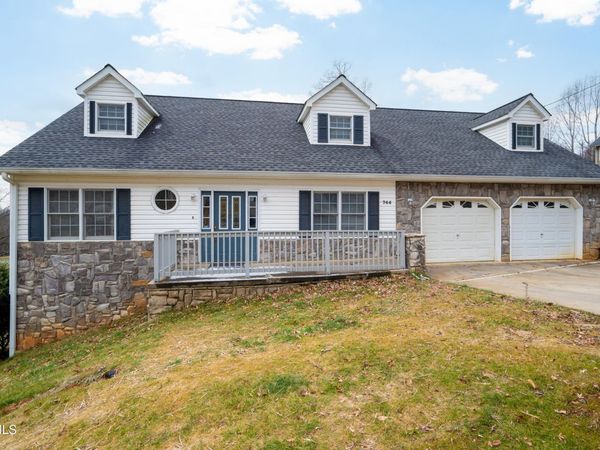 744 Stuffle Street, Kingsport, TN 37660