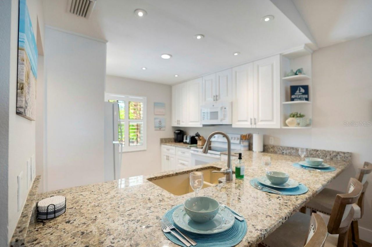 2051 Roselawn Street, Sarasota, FL 34231 Photo