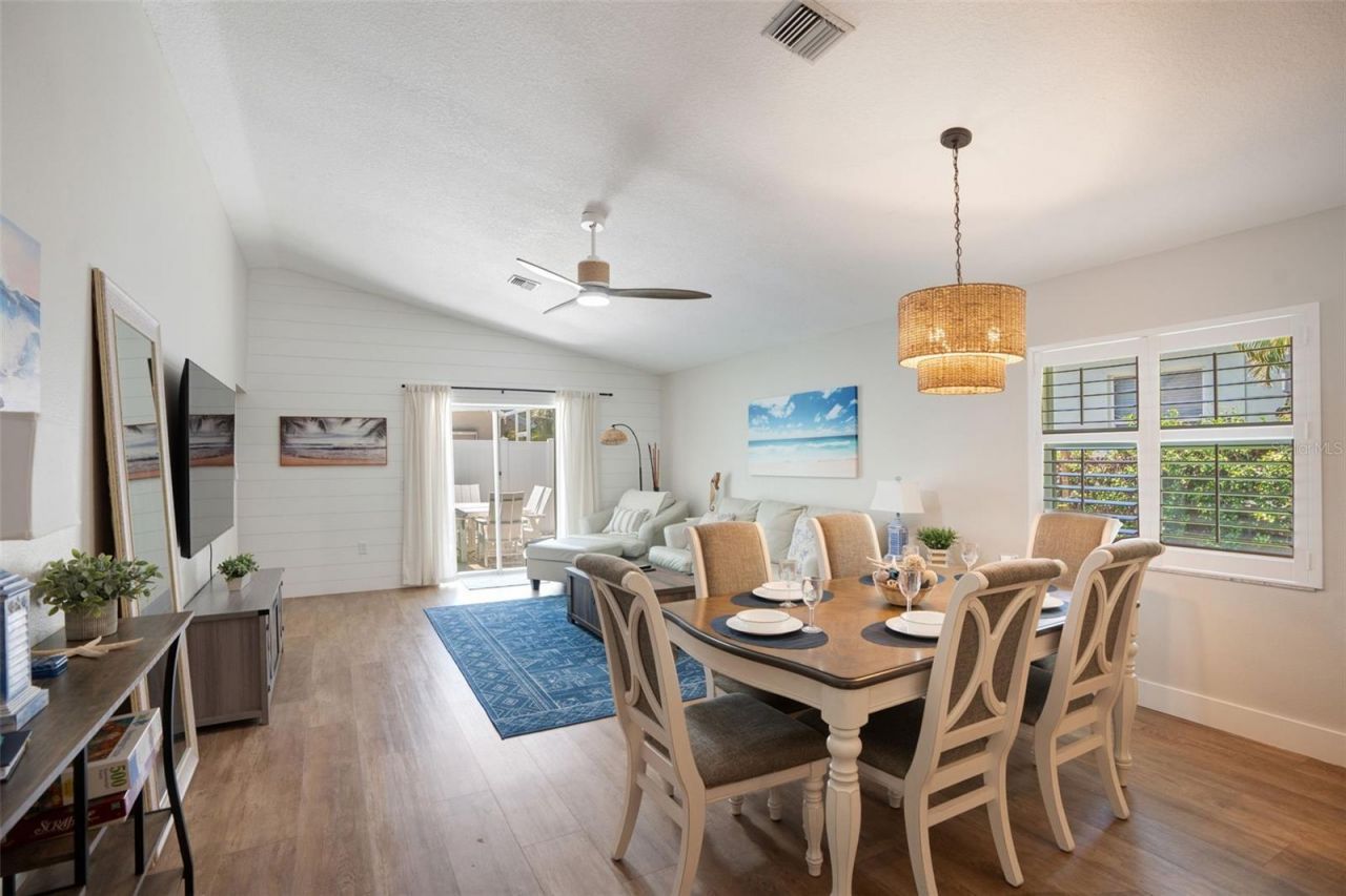 2051 Roselawn Street, Sarasota, FL 34231 Photo