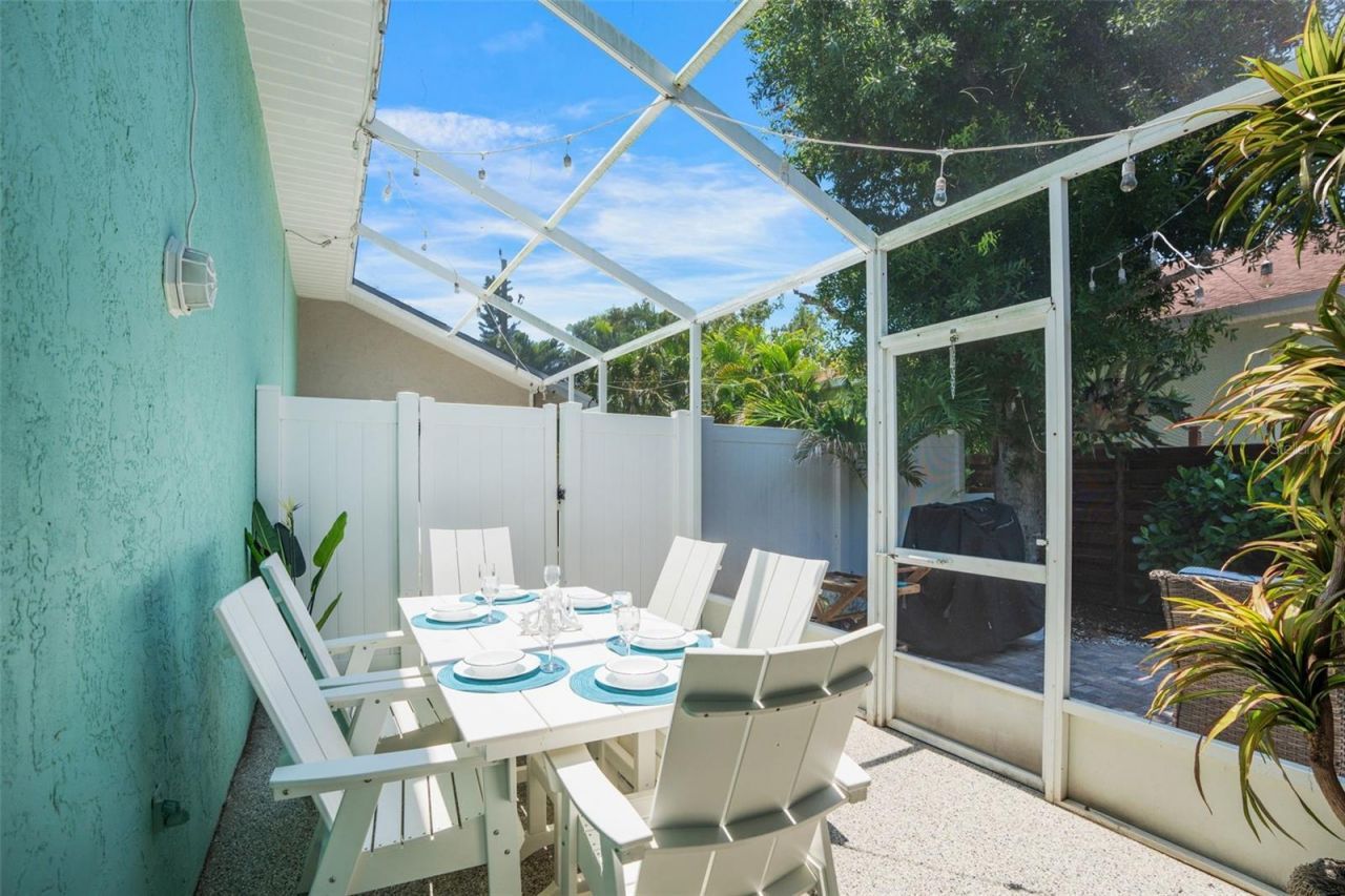 2051 Roselawn Street, Sarasota, FL 34231 Photo