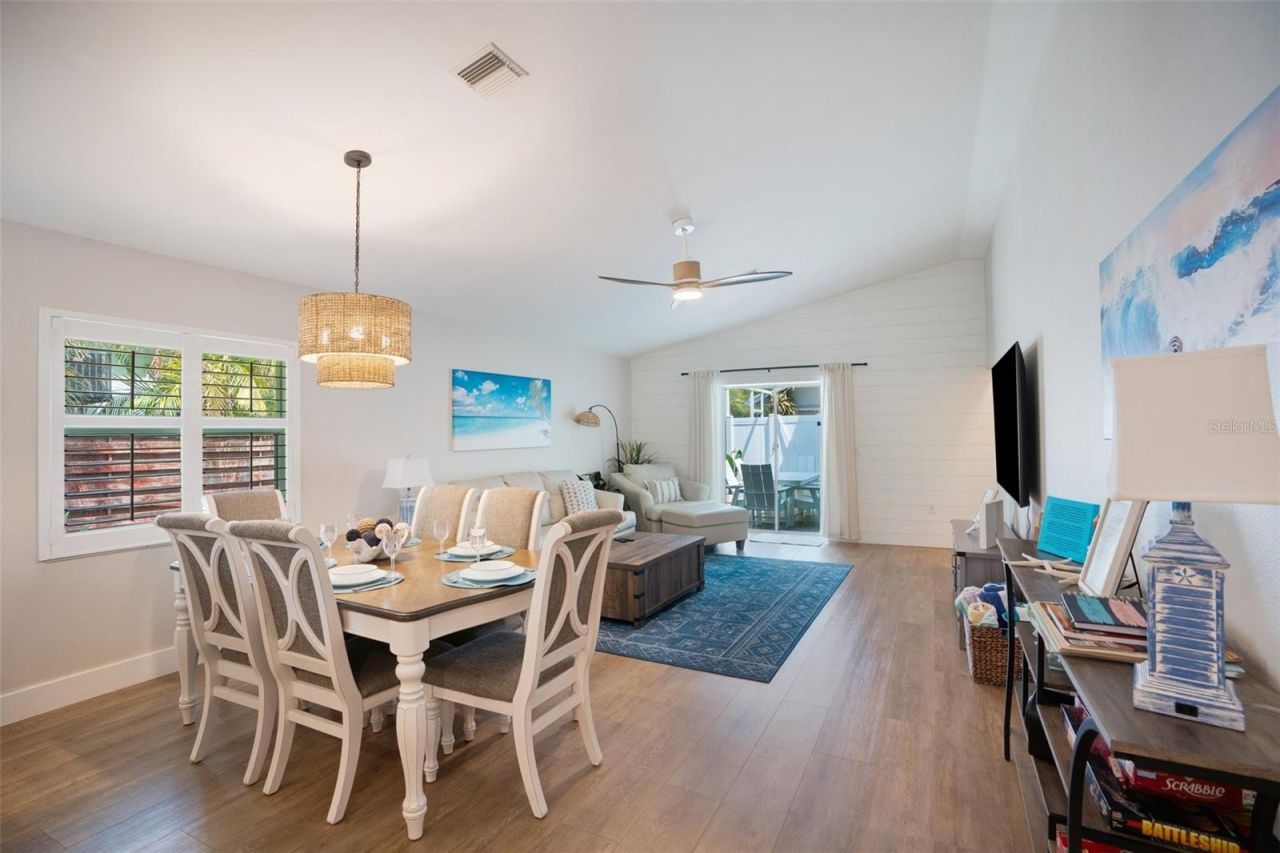 2051 Roselawn Street, Sarasota, FL 34231 Photo