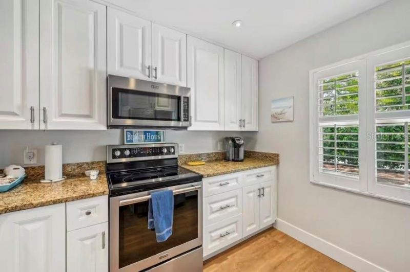 2051 Roselawn Street, Sarasota, FL 34231 Photo