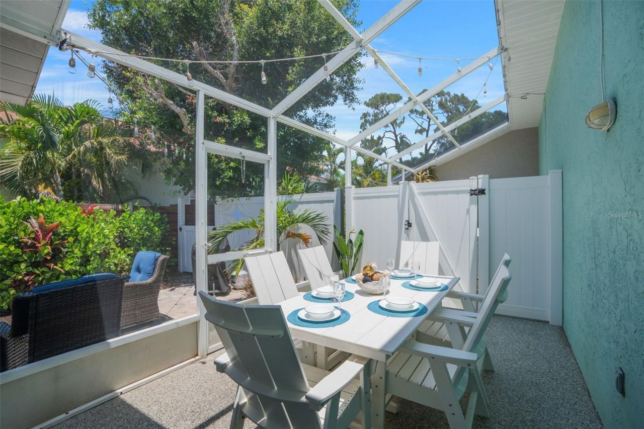 2051 Roselawn Street, Sarasota, FL 34231 Photo