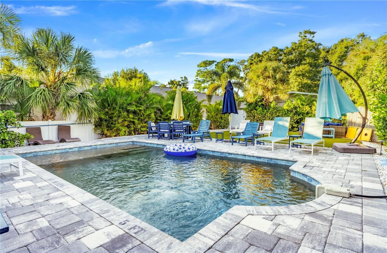 2051 Roselawn Street, Sarasota, FL 34231 Photo