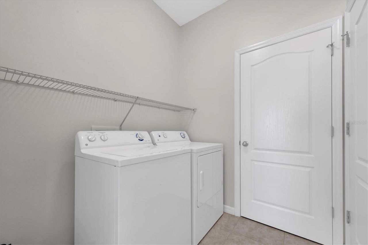 4654 Woodbrook Drive, Sarasota, FL 34243 Photo