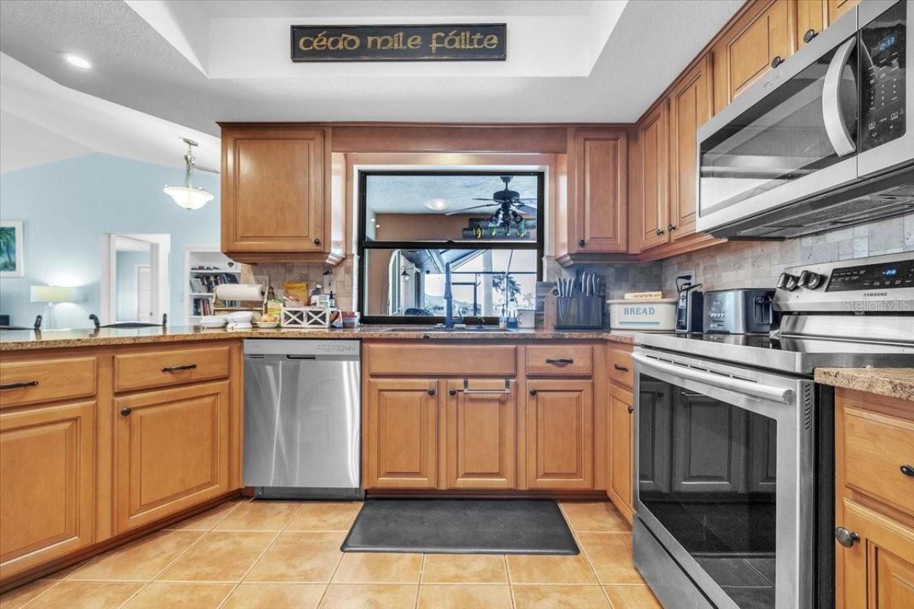 12605 SW Kings Row, Lake Suzy, FL 34269 Photo