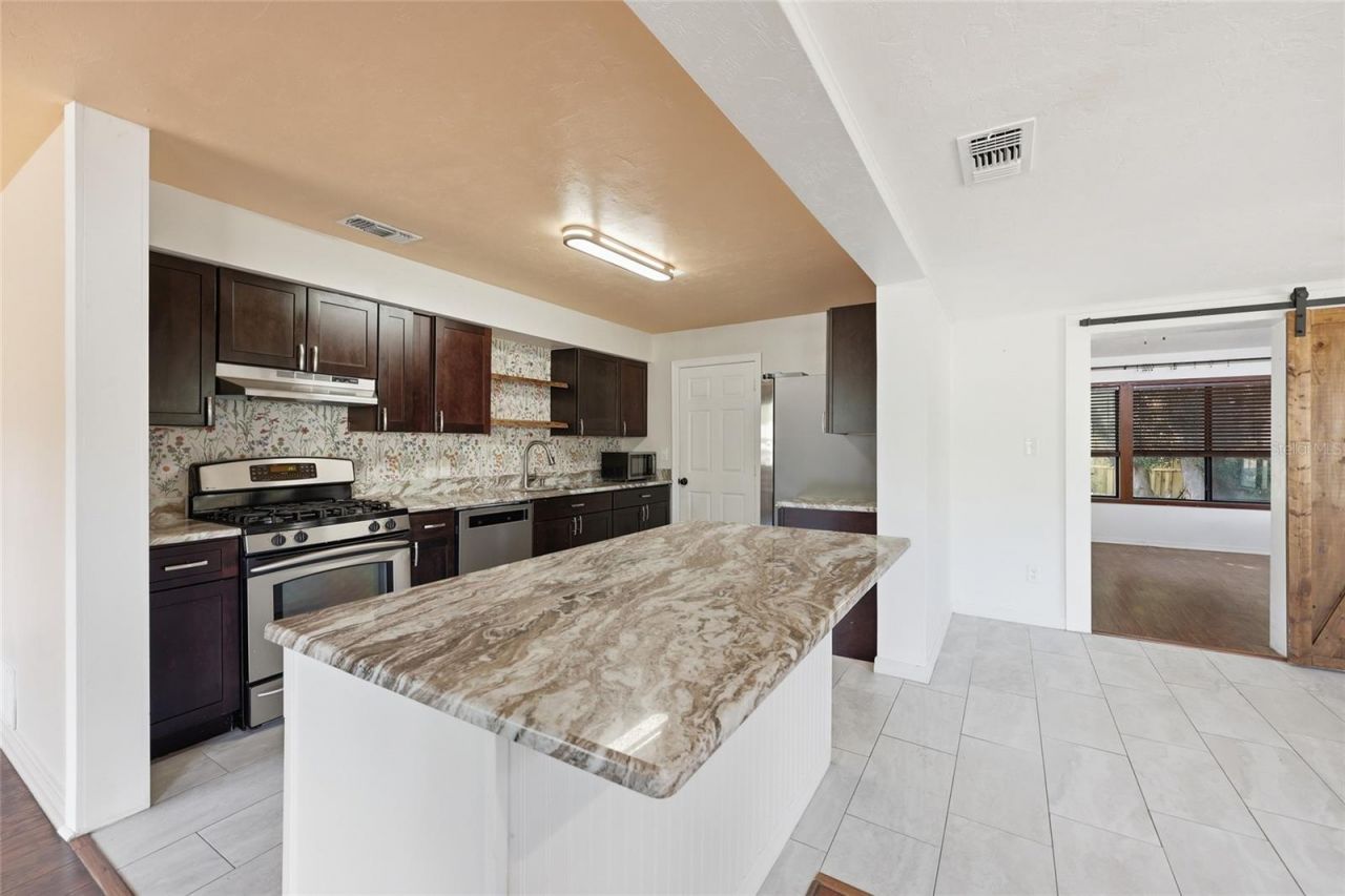 431 NW 32 Avenue, Gainesville, FL 32609 Photo