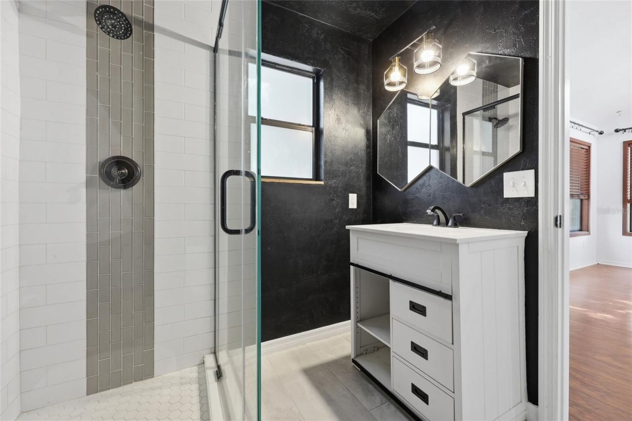 431 NW 32 Avenue, Gainesville, FL 32609 Photo